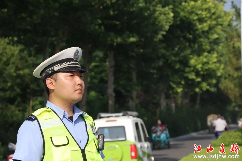 nEO_IMG_7.webp.jpg